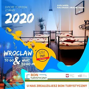 Хостел Flyfly , Darmowy Parking , Rezerwuj Przez Urzadzenia Mobilne -10 Procent, Вроцлав