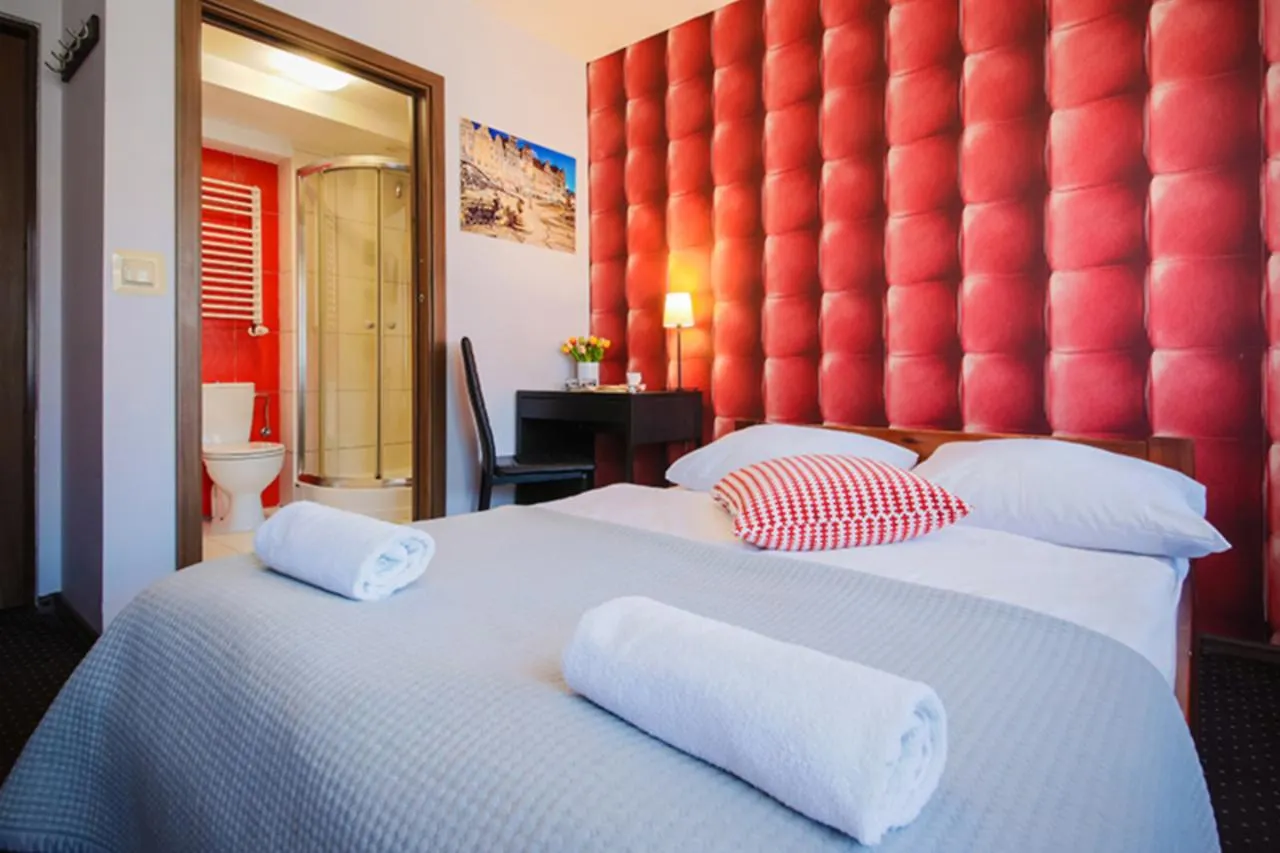 Boogie Deluxe Old Town Aparthotel Wroclaw 3*,