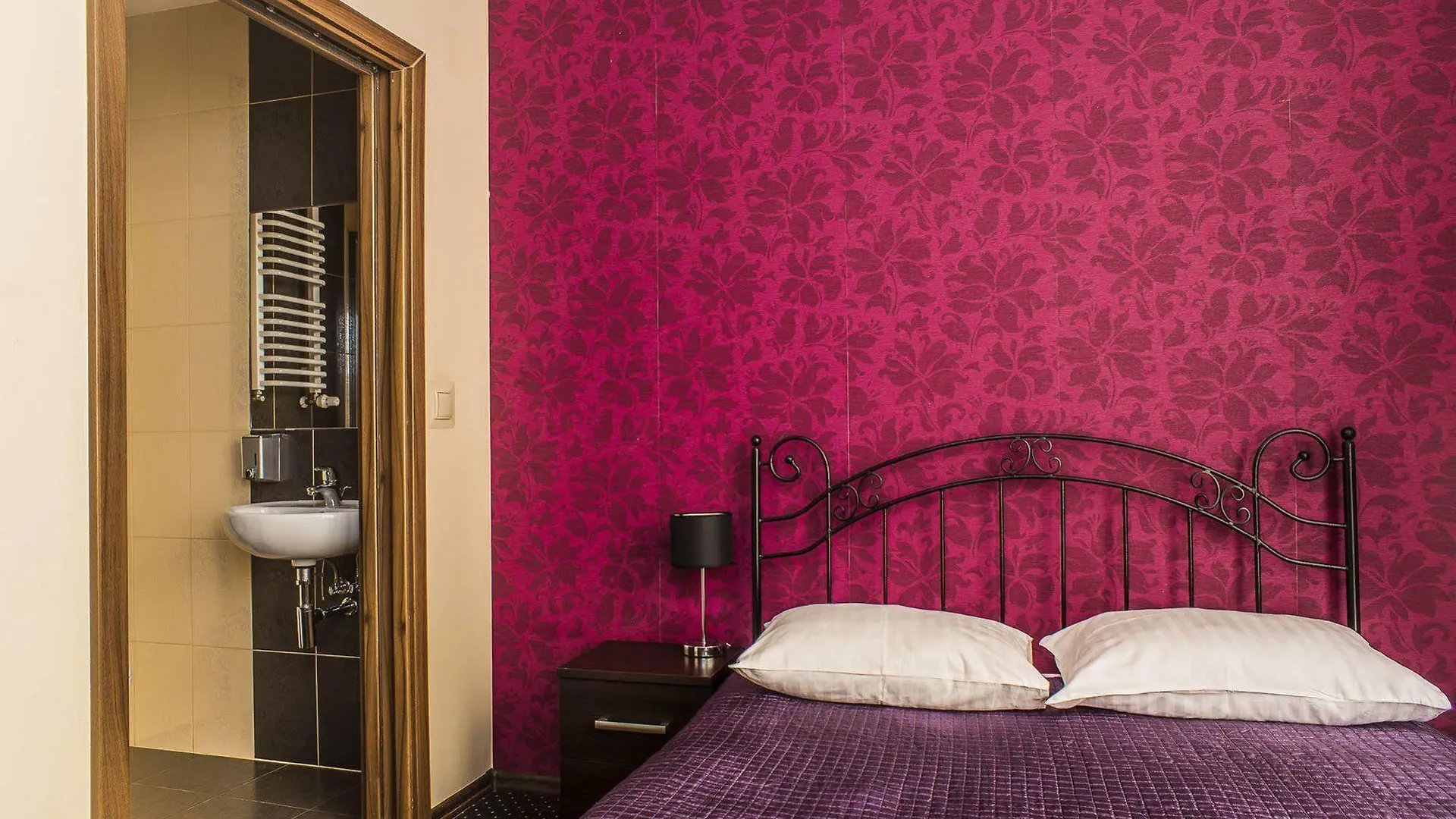 Boogie Deluxe Old Town Aparthotel Wroclaw 3*,